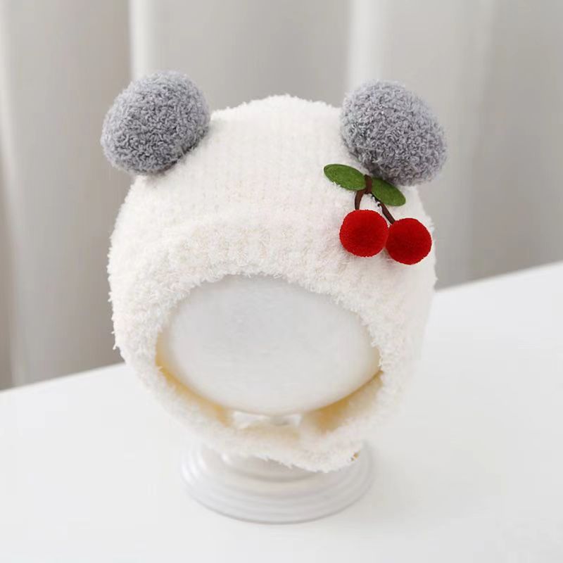 Beanie Winter Hat - قبعة شتوية دافئة للأطفال بتصميم الكرز